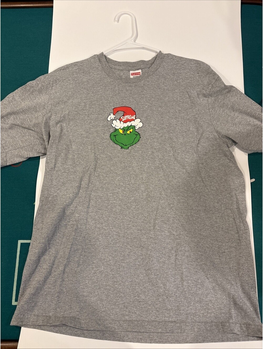 Supreme Grinch Tee Size Large Never Worn
